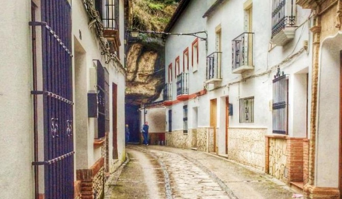 2 bedrooms house with city view and furnished balcony at Setenil de las Bodegas