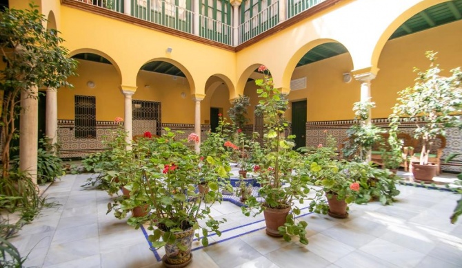 Apartamento tranquilo y con encanto en Palacio Sevillano, junto Catedral A Acond y WIFI