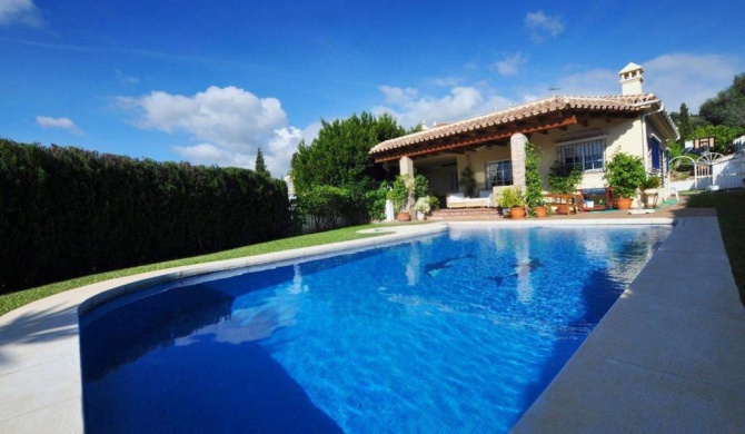 La Cala De Mijas Villa Sleeps 8 Pool Air Con WiFi